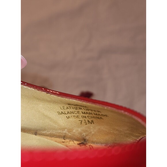 Guess Women's Red Peep Toe Patent Leather Stiletto Heels Pumps Size 7.5 M - Picture 9 of 12